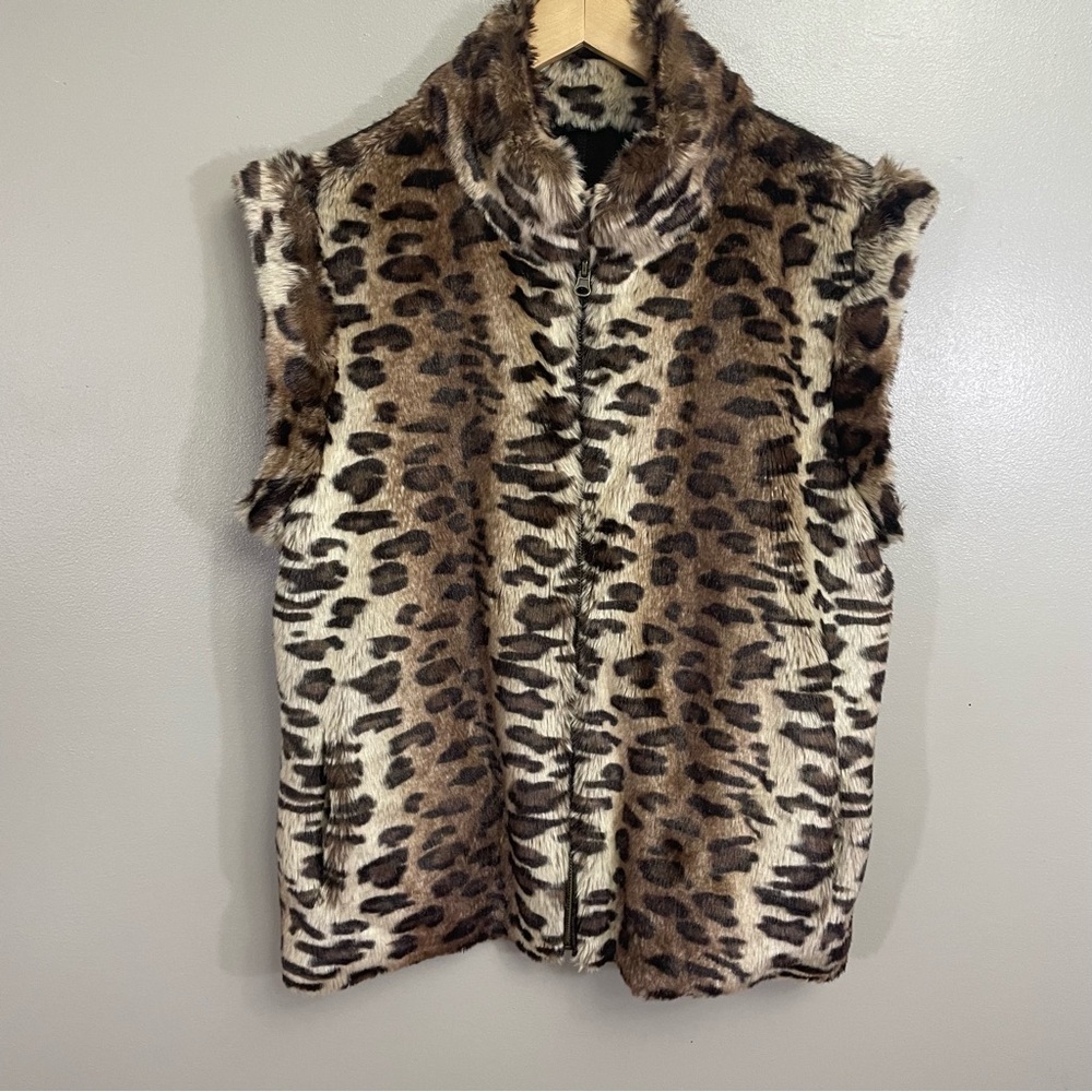Leopard Animal Print Faux Fur Sweater Vest large? Jungle mob wife safari